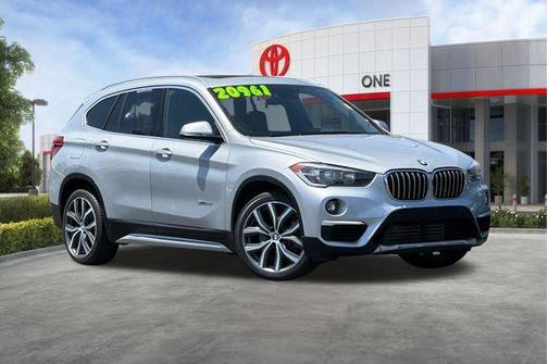 Glacier Silver Metallic 2018 BMW X1 sDrive28i