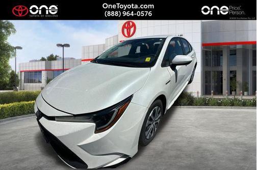White 2020 Toyota Corolla Hybrid LE