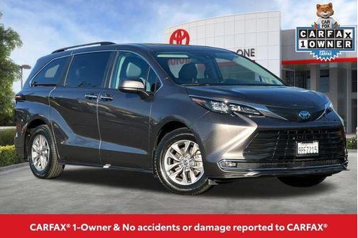 2024 Toyota Sienna XLE