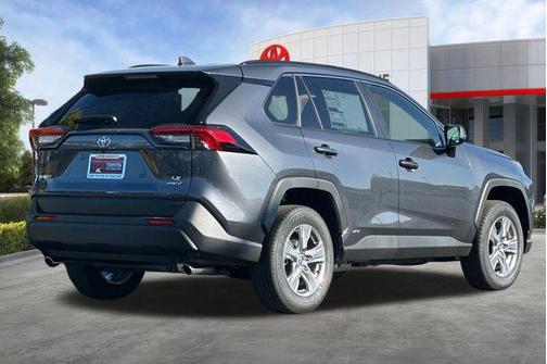 2025 Toyota RAV4 Hybrid LE