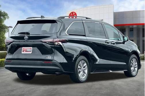 Midnight Black Metallic 2023 Toyota Sienna XLE