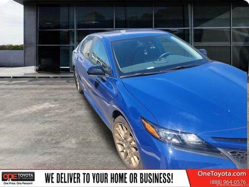 2024 Toyota Camry Hybrid SE