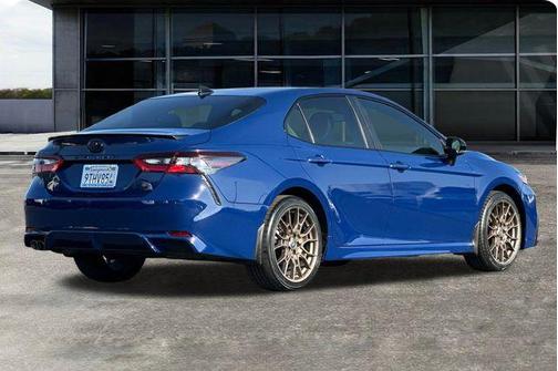 2024 Toyota Camry Hybrid SE