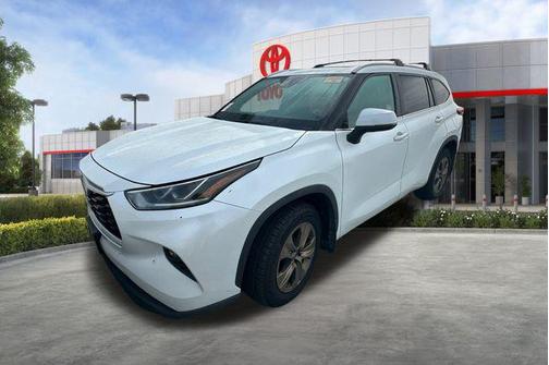 2023 Toyota Highlander Hybrid XLE
