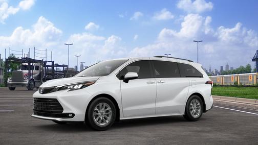 2025 Toyota Sienna XLE 8 Passenger