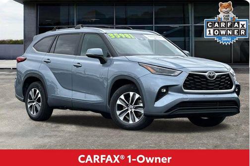 2023 Toyota Highlander XLE
