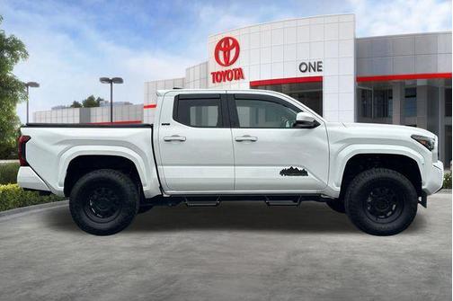 Ice Cap 2024 Toyota Tacoma SR5