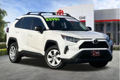 2020 Toyota RAV4 LE