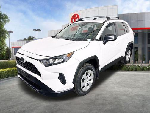 2020 Toyota RAV4 LE