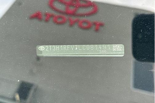 2020 Toyota RAV4 LE