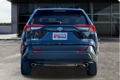 2023 Toyota RAV4 Hybrid XLE Premium