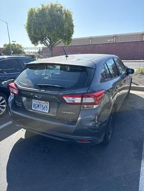 2019 Subaru Impreza 2.0i