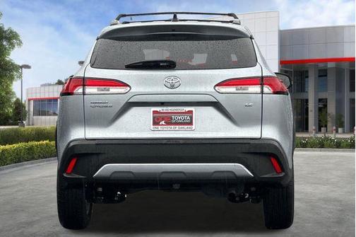 2025 Toyota Corolla Cross LE