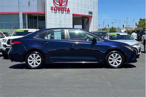 2022 Toyota Corolla LE