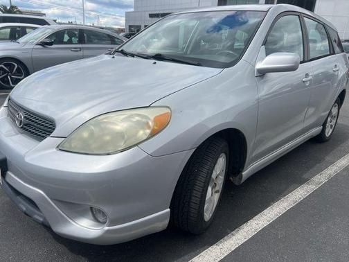 Gray 2005 Toyota Matrix XR