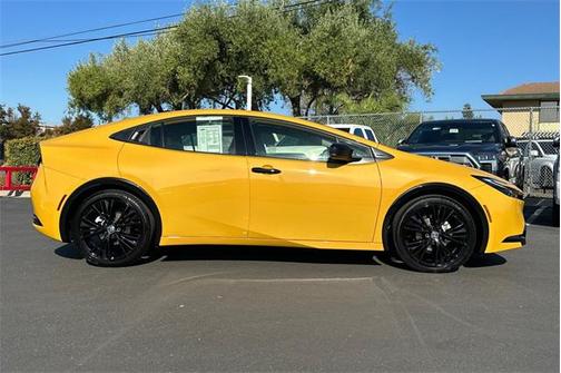 2025 Toyota Prius L