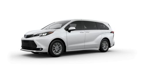 2025 Toyota Sienna XLE 8 Passenger