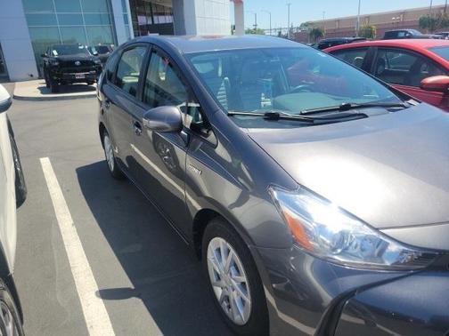 2015 Toyota Prius v Three