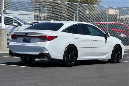 2022 Toyota Avalon Limited