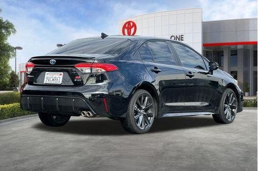 2025 Toyota Corolla Hybrid SE