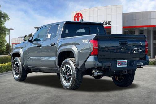 2026 Toyota Tacoma Hybrid TRD Off Road