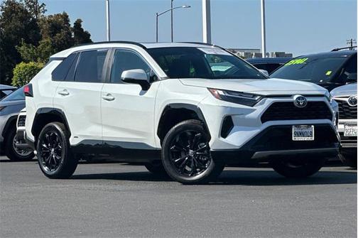 2024 Toyota RAV4 Hybrid SE