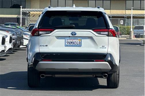 2024 Toyota RAV4 Hybrid SE
