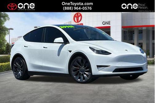 Pearl White Multi-Coat 2022 Tesla Model Y Performance Dual Motor All-Wheel Drive