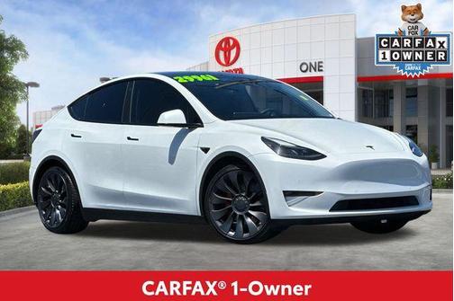 Pearl White Multi-Coat 2022 Tesla Model Y Performance Dual Motor All-Wheel Drive