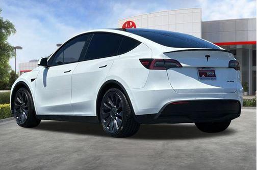 Pearl White Multi-Coat 2022 Tesla Model Y Performance Dual Motor All-Wheel Drive