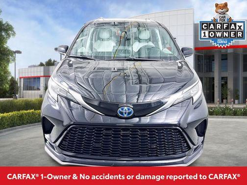 2023 Toyota Sienna XSE 7 Passenger