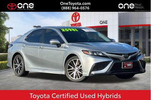 2023 Toyota Camry SE