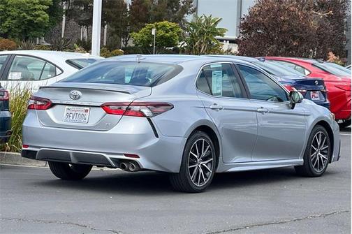 2023 Toyota Camry SE