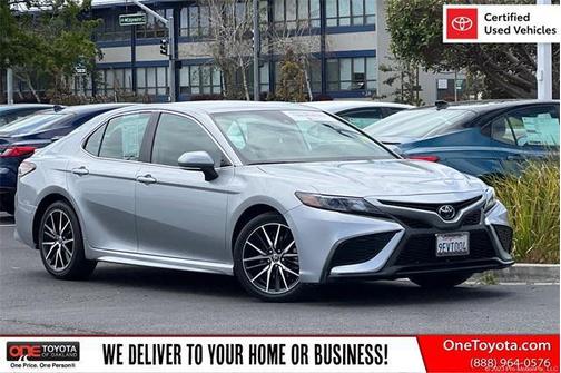 2023 Toyota Camry SE