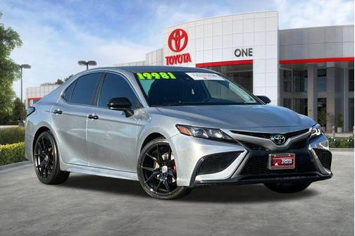 2021 Toyota Camry SE