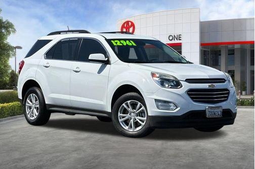 White 2017 Chevrolet Equinox 1LT