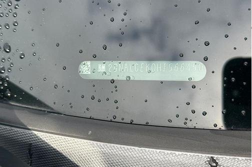 White 2017 Chevrolet Equinox 1LT