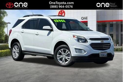 White 2017 Chevrolet Equinox 1LT