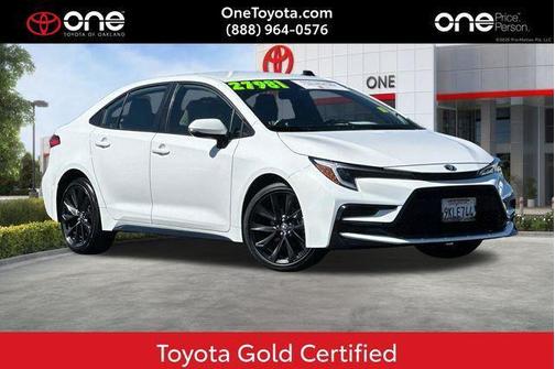 Ice Cap 2024 Toyota Corolla Hybrid SE