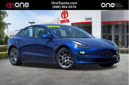 Deep Blue Metallic 2023 Tesla Model 3 Standard Range