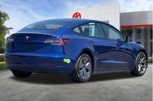 Deep Blue Metallic 2023 Tesla Model 3 Standard Range