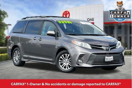 2020 Toyota Sienna XLE Premium