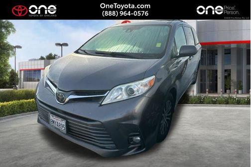 2020 Toyota Sienna XLE Premium