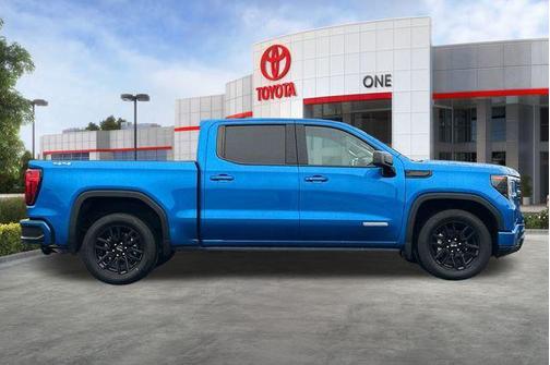 2023 GMC Sierra 1500 Elevation