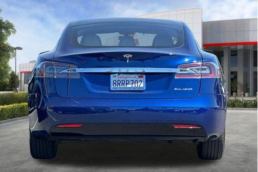 2020 Tesla Model S Long Range