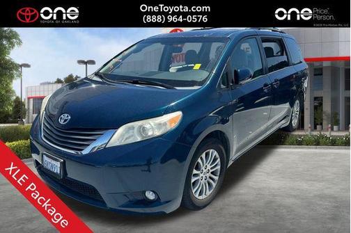Blue 2011 Toyota Sienna XLE