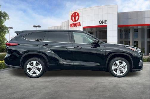 2020 Toyota Highlander L