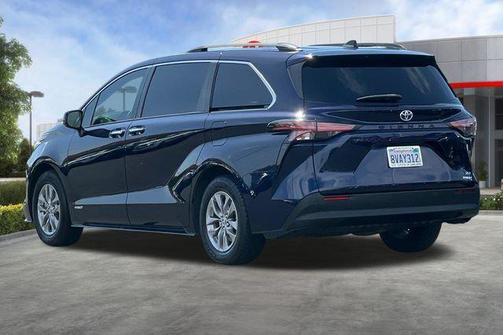 Blueprint 2021 Toyota Sienna XLE 8 Passenger