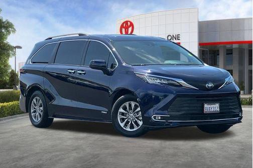 Blueprint 2021 Toyota Sienna XLE 8 Passenger