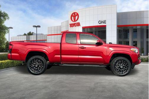 2022 Toyota Tacoma SR